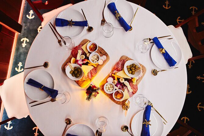 NYC New Year's Eve Dinner on Luxury Yacht with Open Bar - Who Is This Experience Best For?