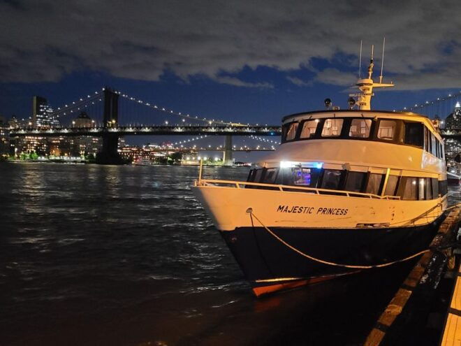 NYC: New Year's Eve Fireworks Cruise With Open Bar and DJ - Check-in Instructions