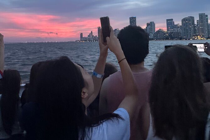 NYC Party Cruise with Light Narration - What You Can Expect on the NYC Party Cruise
