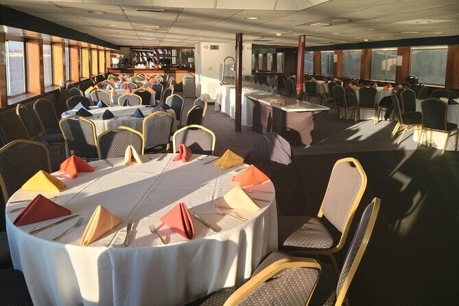 NYC: Serenity Yacht New Years Eve Party Cruise - An in-depth look at the Serenity Yacht New Year’s Eve Cruise