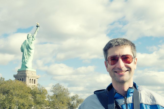 NYC Statue of Liberty, Battery Park, and Ellis Island VIP Tour - New York City - Common Questions