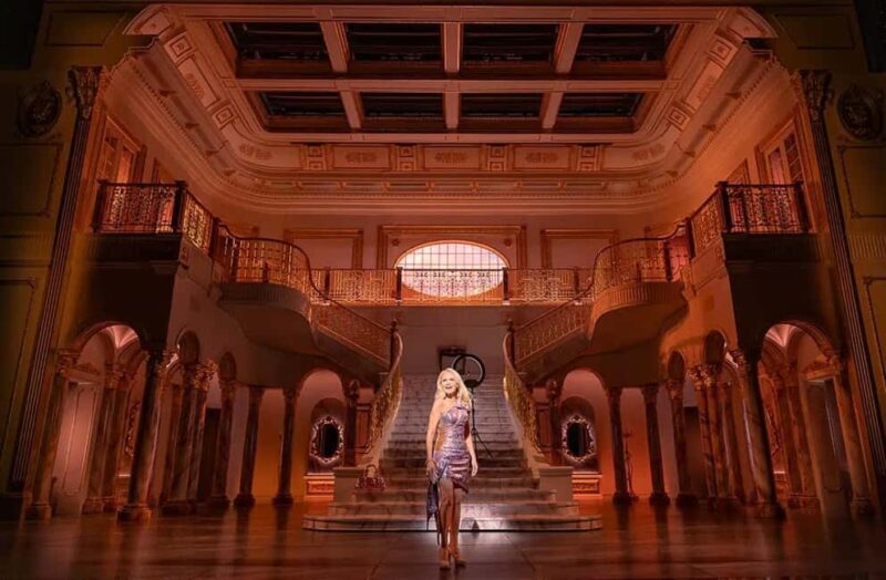 NYC: The Queen of Versailles starring Kristin Chenoweth - Introduction