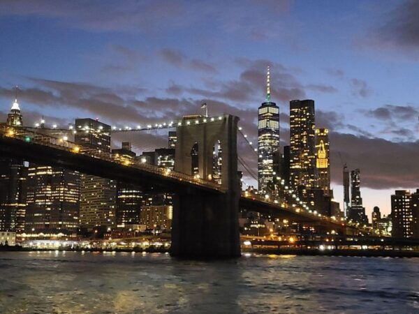 NYC: Valentine's Day Evening Cruise With Buffet Dinner - The Sum Up