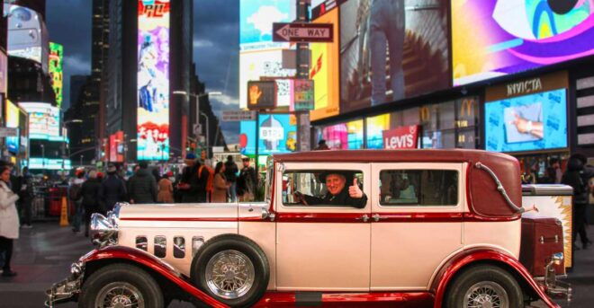 NYC: Vintage Car Night Tour - Highlights