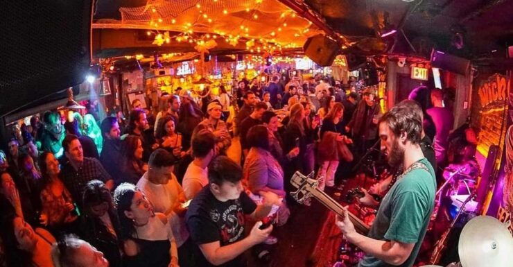 NYC West Village Pub Crawl - Experience Highlights