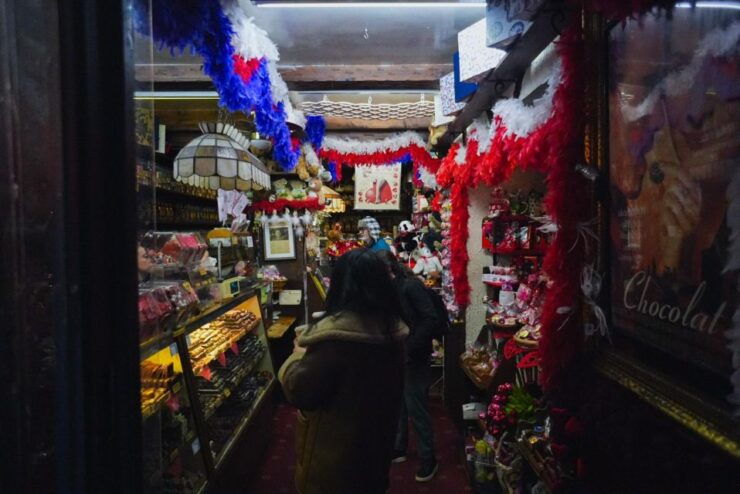 NYCs Famous Cuisine Food Tour - Good To Know