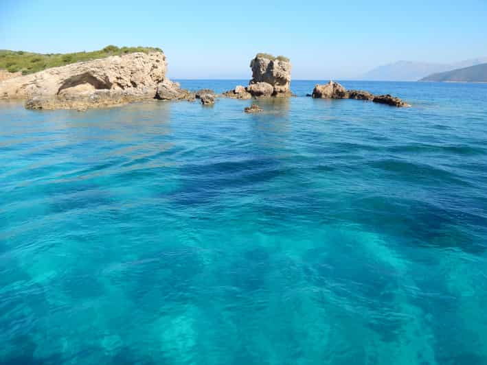 NYDRI: LEFKADA Cruise - Nydri - Meganisi - Kastos - Kalamos - An Enthralling Day on the Water: What to Expect