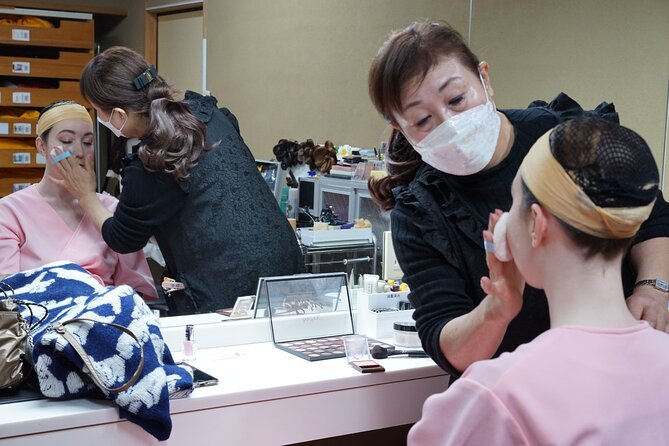 O Neri Cosplay Parade Experience in the Approach to Narita San - Directions