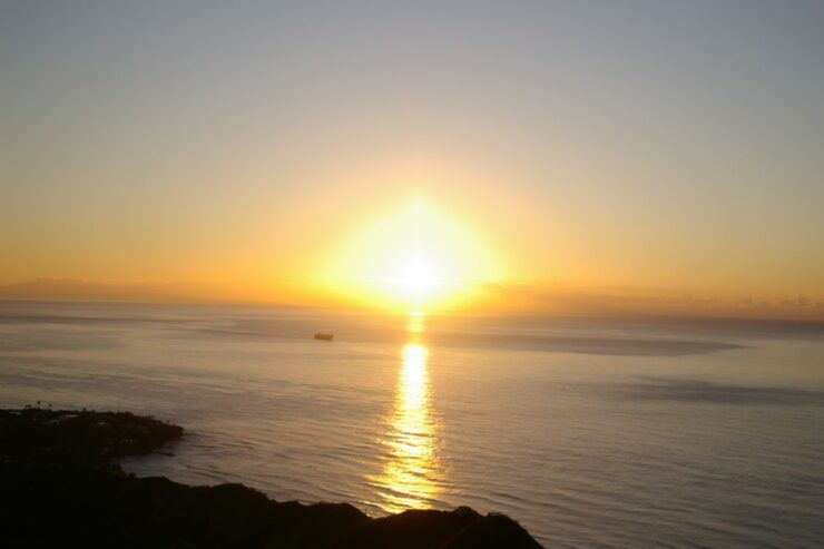 Oahu: Deluxe Diamond Head Hike and Sunrise Parasail - Activity Details