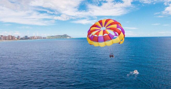 Oahu: Deluxe Diamond Head Hike and Sunrise Parasail - Full Description