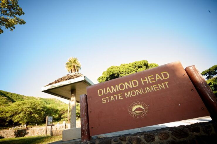Oahu: Diamond Head Hike With Roundtrip Transportation - Experience Highlights
