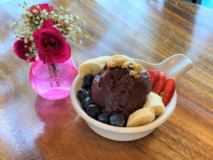 Oahu: Diamond Head Sunrise Hike With Acai Bowl and Malasada - Tour Overview