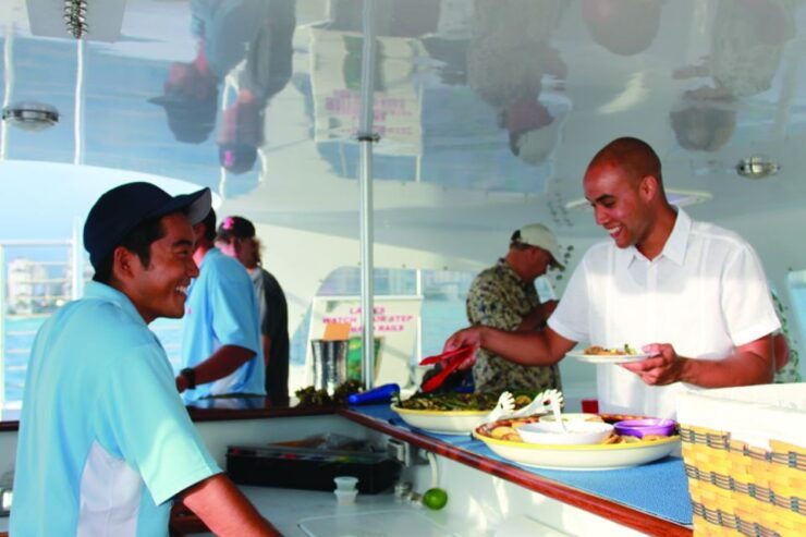 Oahu: Friday Night Waikiki Fireworks Sail - Activity Details and Options