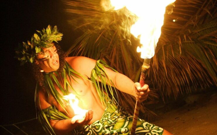 Oahu: Germaine's Traditional Luau Show & Buffet Dinner - Good To Know