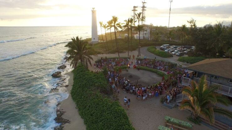 Oahu: Germaine's Traditional Luau Show & Buffet Dinner - Experience Highlights