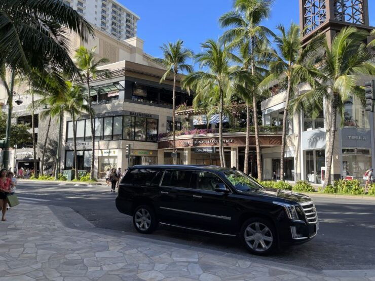 Oahu: Honolulu Airport Private by Escalade SUV - Activity Details