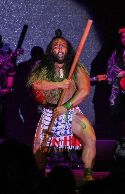 Oahu: Ka Moana Luau Dinner and Show at Aloha Tower - Customer Reviews