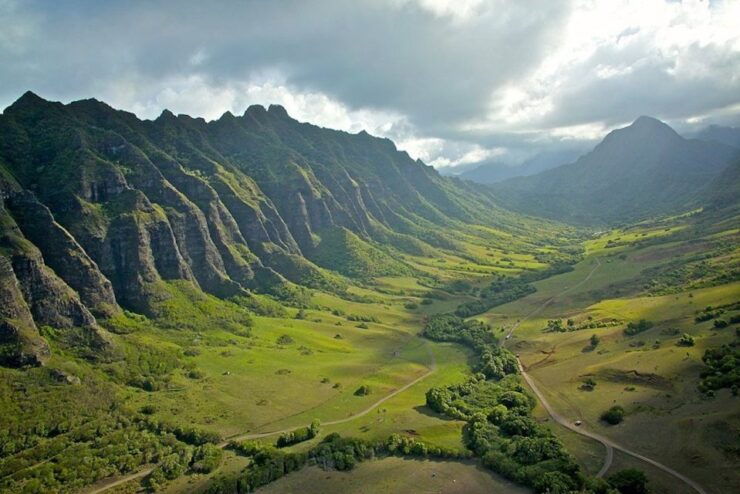 Oahu: Kualoa Movie Sites, Jungle, and Buffet Tour Package - Experience Highlights
