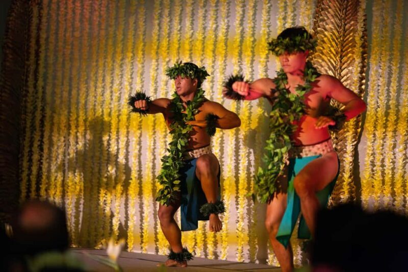 Oahu: N Lei Aloha Lau & Dinner or Cocktail Show Option - FAQs  
