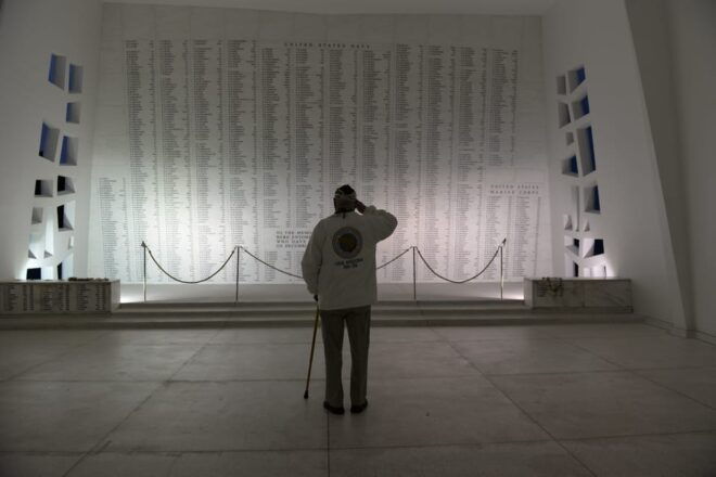 Oahu: Pearl Harbor Admirals VIP Narrated Multimedia Tour - Tour Features