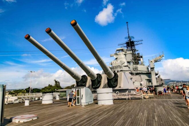 Oahu: Pearl Harbor Battleship Tour - USS Missouri