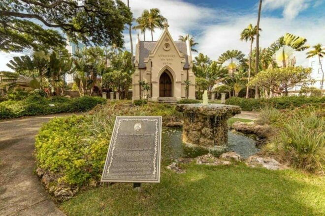 Oahu: Pearl Harbor Battleship Tour - Directions