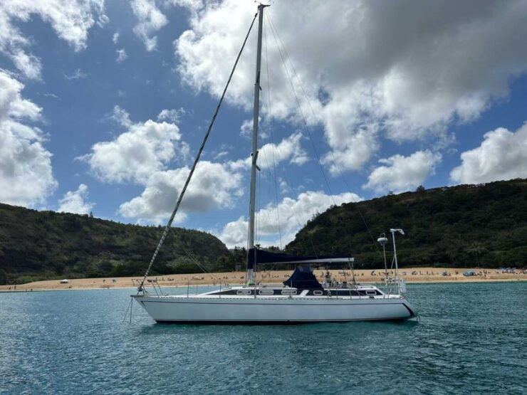 Oahu: Sunset Sailing in Small Intimate Groups - The Universe Boat Features