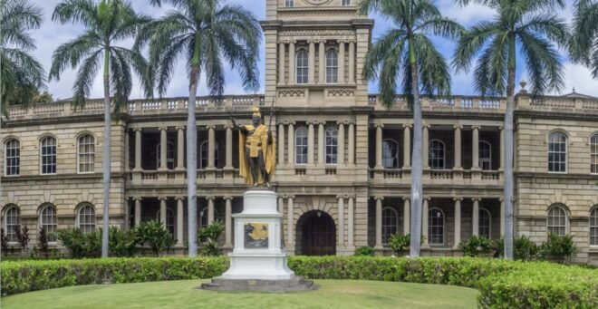 Oahu: The "USS Arizona" & Historic Honolulu Limousine Tour! - Itinerary