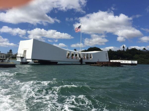 Oahu: The "USS Arizona" & Historic Honolulu Limousine Tour! - Testimonials