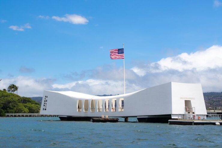 Oahu: USS Arizona Memorial and City Highlights Tour - Activity Details