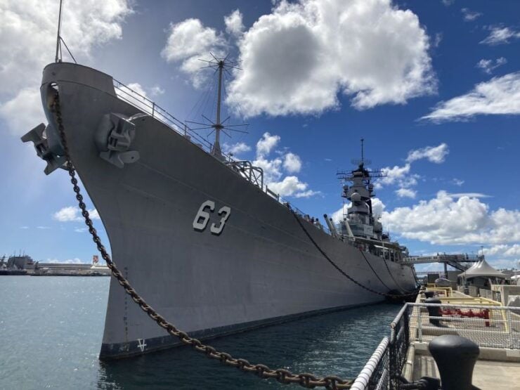 Oahu: USS Arizona Memorial and Mighty MO Limousine Tour - Activity Details