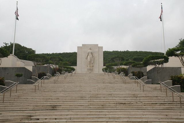 Oahu: USS Missouri, Arizona, & Punchbowl Cemetery Tour - The Sum Up