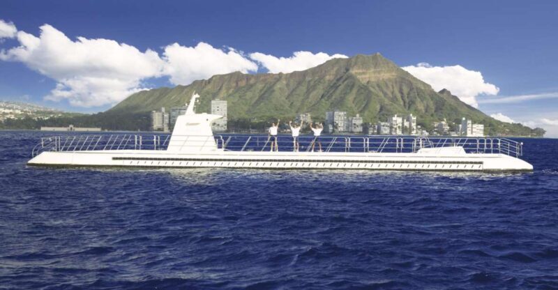Oahu: Waikiki Submarine Tour - What’s the Value?
