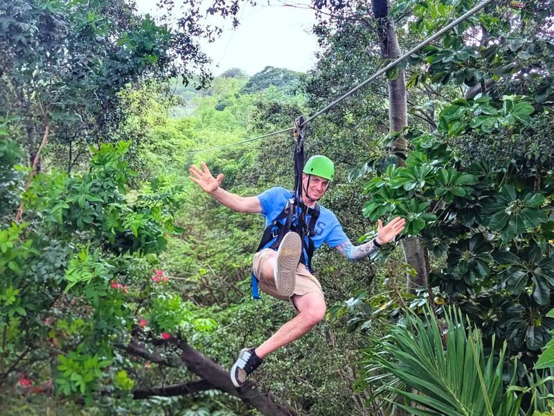 Oahu Zipline Tour in Hawaii - Who can take part, and what to wear