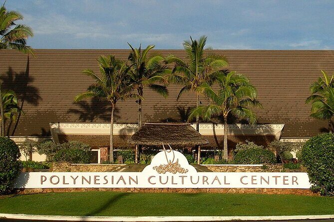 Oahu's Cheapest Circle Island Tour - The Sum Up