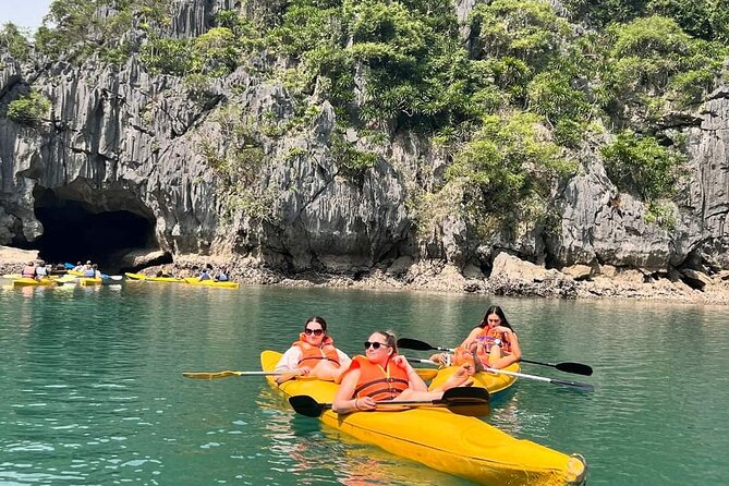 Oasis Bay Party Cruise for Young Travelers With Transfer Included - Boat Amenities