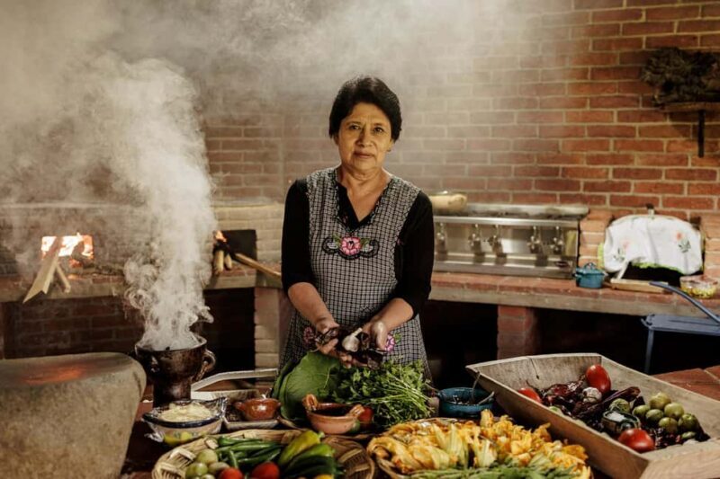 Oaxaca de Juarez: Traditional Oaxacan Cooking Class - What Reviewers Are Saying