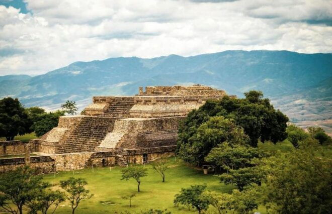 Oaxaca - Monte Alban, Alebrijes, Cuilapan & San Bartolo - Inclusions