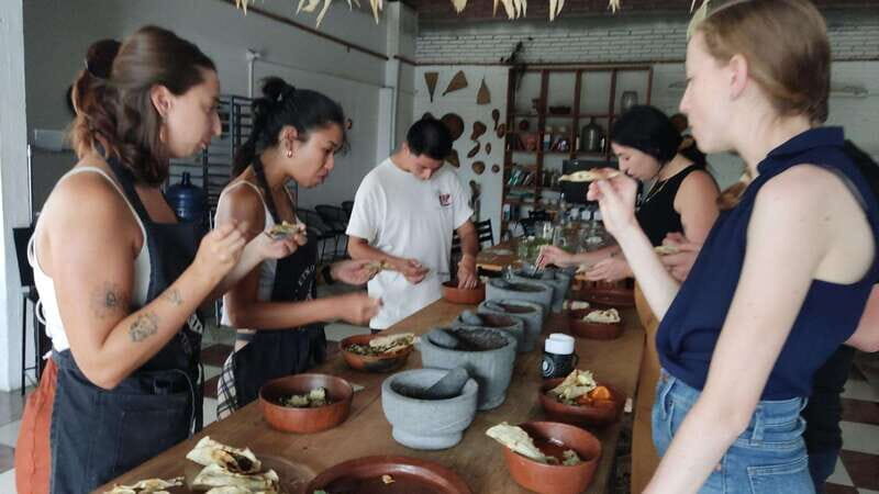 Oaxaca: Oaxacan Mole Workshop with a Traditional Cook - Who Will Love This Experience?