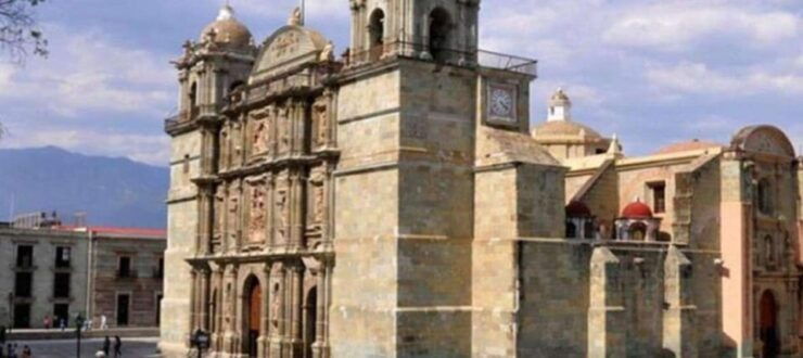 Oaxaca: Private City Tour With Local Food Buffet - Good To Know