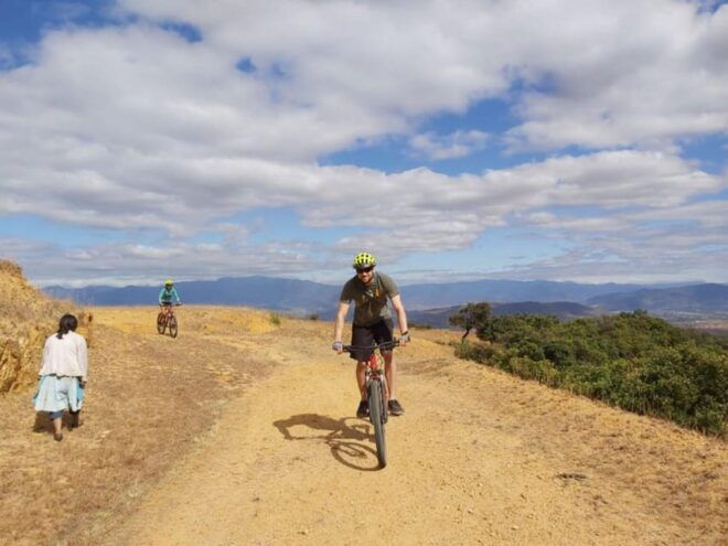 Oaxaca: Valley Mountains and Jalapilla Half Day Tour - Tour Itinerary