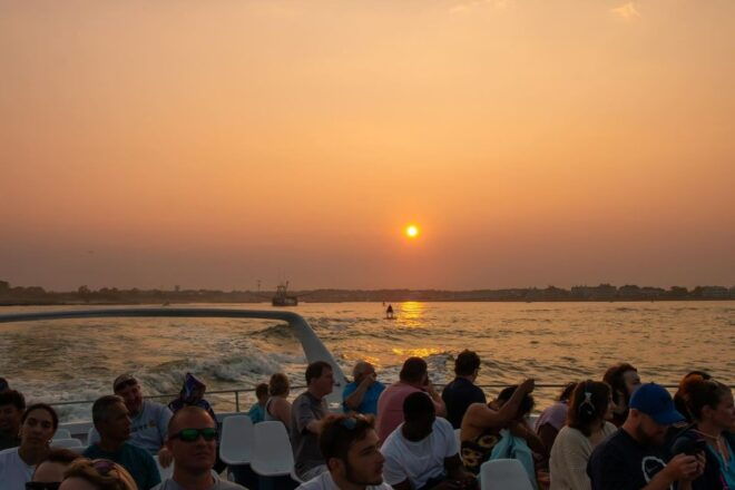 Ocean City, MD: Sea Rocket Sunrise Cruise Overlooking OC - Indulge in Onboard Entertainment