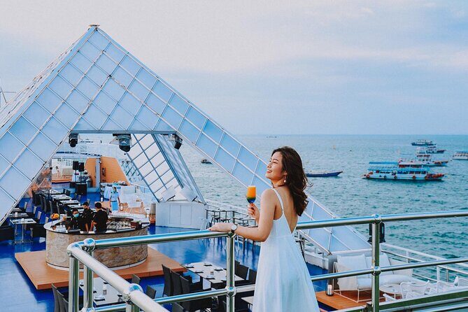 Ocean Sky Pattaya Dinner Cruise with Live Entertainment - Transportation and Timing: Why They Matter