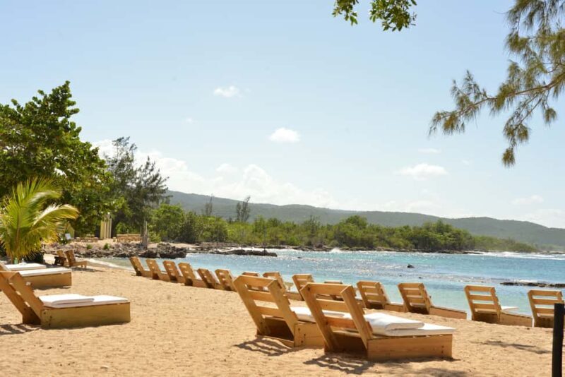 Ocho Rios: Bamboo Beach Club VIP Pass with Lunch and Drinks - Practical Details and Tips