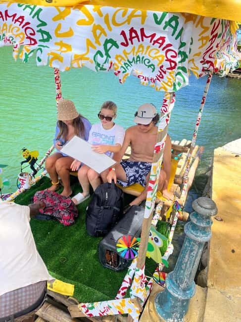 Ocho Rios : Bamboo River Rafting and HorseBack Riding - A Close Look at the Experience