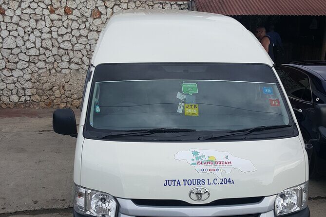 Ocho Rios Resorts Private Taxi from Montego Bay Airport - Who Will Love This Service?