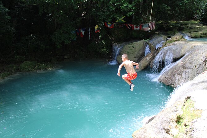 Ocho Rios Shore Excursion: Blue Hole and River Tubing - Start and End Time