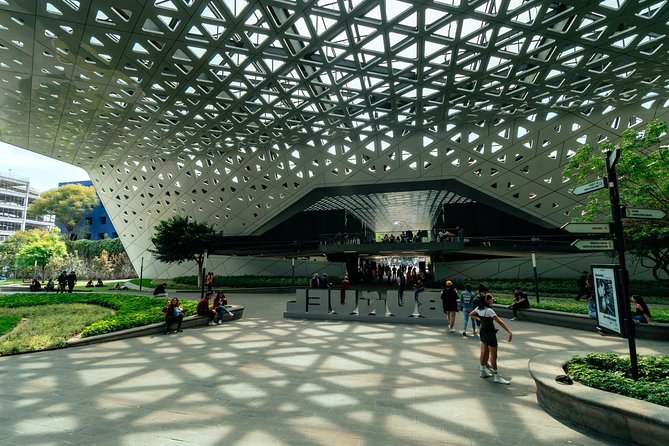 Off the Beaten Track in Mexico City: Private City Tour - Visit to Frida Kahlo Museum and Other Local Landmarks