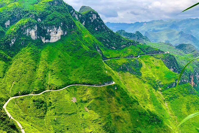 Off The Beaten Track In North Vietnam 8 Days 7 Nights - Trekking Through the Majestic Sapa Valley