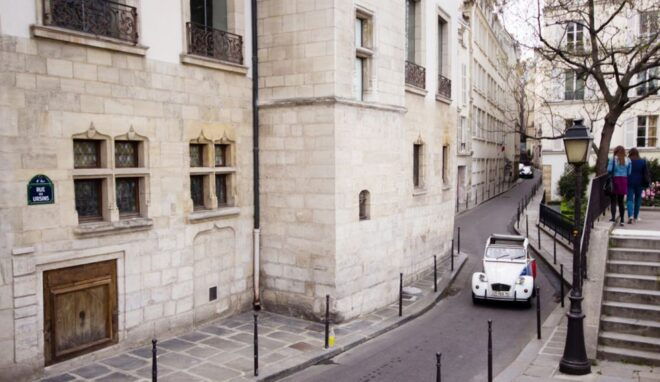 Off-the-Beaten Track in Paris: 2-Hour Vintage 2CV Tour - Customer Review 1
